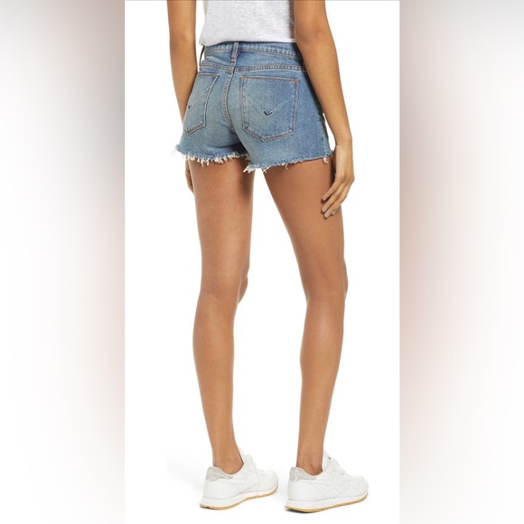 Hudson Jeans Gemma Cutoff Denim Shorts in Reverence Destructed - Size 32 - Picture 2 of 13